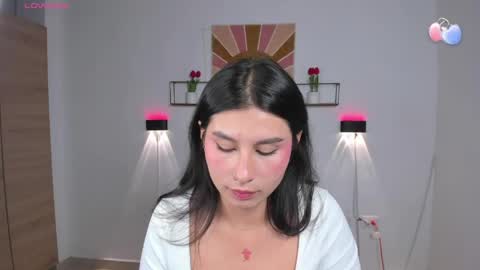 Snapshot of emily_villamil_ chatting on 04/29/26, 09:10 Emi online show from 04/29/26, 09:10