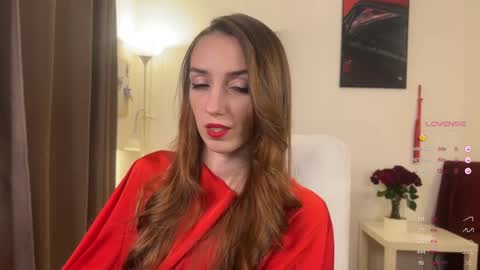 Snapshot of emily_w0w_ chatting on 10/22/25, 04:18 Lia online show from 10/22/25, 04:18