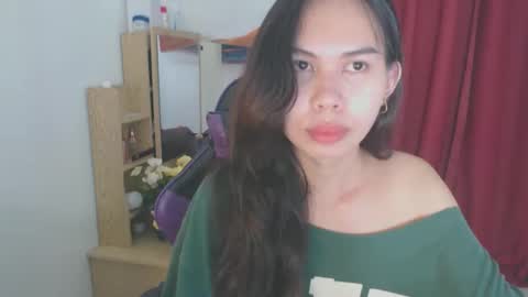 emily_xo143 online show from 03/05/26, 06:31