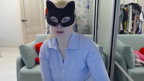 Emily online show from 04/02/26, 03:42
