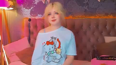 Baby Emelli online show from 04/23/26, 07:09