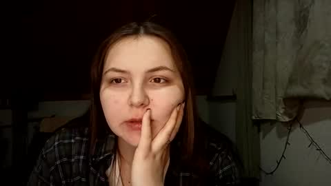 emilyar online show from 04/26/26, 07:33