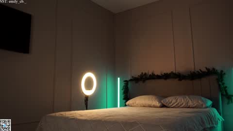 emilybatee online show from 01/29/25, 05:51