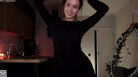 Snapshot of emilybatee chatting on 02/02/26, 06:50 emilybatee online show from 02/02/26, 06:50