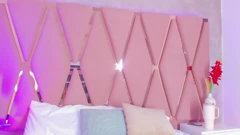 Emily online show from 06/04/26, 10:49