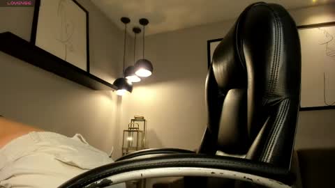 Snapshot of emilycarterr_ chatting on 05/23/26, 10:30 Emily Carter online show from 05/23/26, 10:30