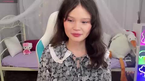 Emilyhaves online show from 12/21/25, 04:41