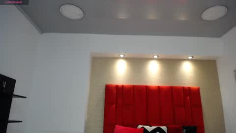 EMILY  online show from 04/04/26, 08:17