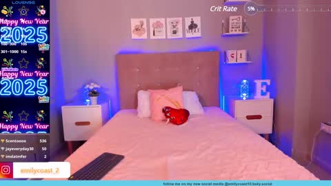 Snapshot of emilycoast chatting on 01/11/25, 07:27 Emi Fit online show from 01/11/25, 07:27