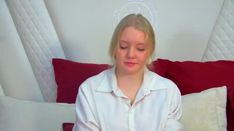 Emily online show from 12/18/25, 06:52