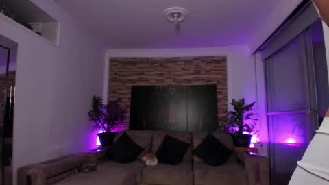 Snapshot of emilyfitness8 chatting on 10/31/25, 11:39 emily online show from 10/31/25, 11:39