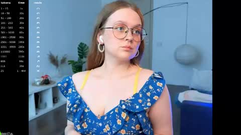 Snapshot of emilyforelsket chatting on 06/08/26, 12:38 Emily online show from 06/08/26, 12:38