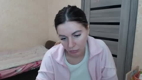 Snapshot of emilyfork chatting on 10/28/25, 04:20 emilyfork online show from 10/28/25, 04:20