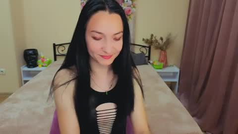 Snapshot of emilygreyy__ chatting on 04/06/26, 05:58 emilygreyy__ online show from 04/06/26, 05:58