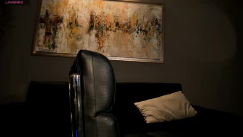 Emily online show from 12/18/25, 03:34