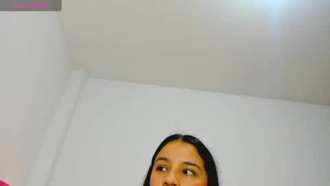 Snapshot of emilyjonss chatting on 02/23/25, 09:05 Emily online show from 02/23/25, 09:05