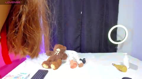 Snapshot of emilyjonss chatting on 03/08/25, 12:22 Emily online show from 03/08/25, 12:22