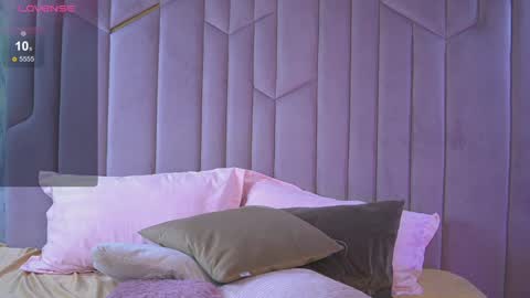 Emily online show from 12/18/24, 11:45