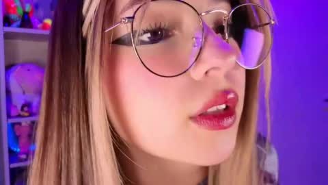 VALEEEN online show from 04/21/26, 03:17