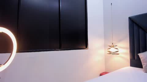 Snapshot of emilykartters chatting on 02/25/26, 12:15 emilykartters online show from 02/25/26, 12:15