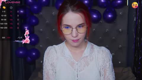 EmilyKents online show from 11/28/25, 12:35