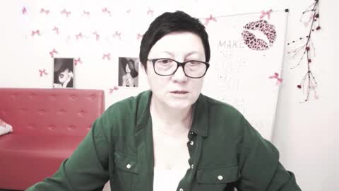 Emily online show from 03/01/26, 06:32