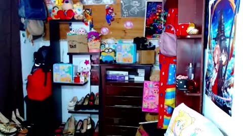 Nickole online show from 04/18/26, 05:17