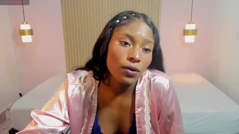 emilymontoya4 online show from 03/18/26, 08:23