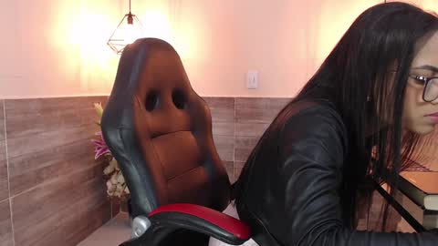 Emily  online show from 12/08/24, 05:44