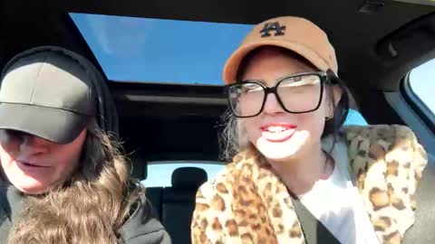 Snapshot of emilypaige69 chatting on 03/01/26, 10:12 emilypaige69 online show from 03/01/26, 10:12