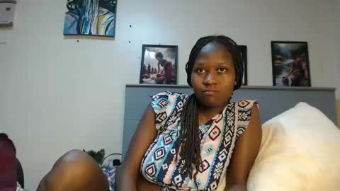 Emilly online show from 01/26/25, 03:06