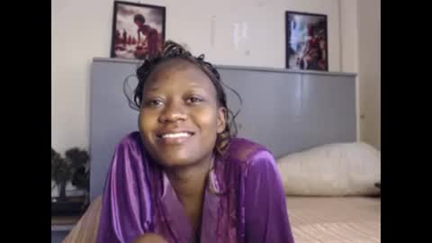 Emilly online show from 02/16/25, 05:48