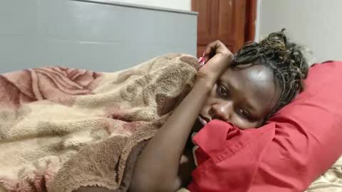 Emilly online show from 11/01/25, 01:18