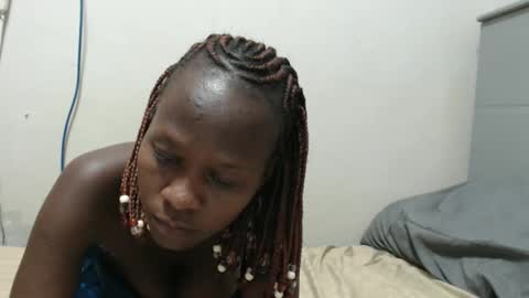 Emilly online show from 03/25/26, 09:32