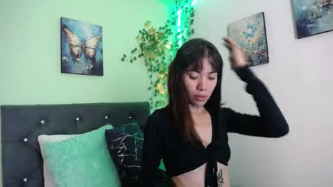 Emily online show from 10/04/25, 02:37