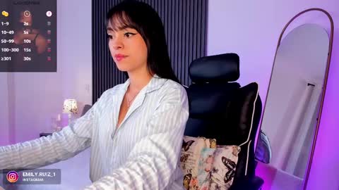 Emily online show from 02/18/25, 11:33