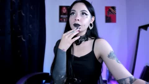 Snapshot of emilyrymer chatting on 10/16/25, 06:53 Emily Support me to have 100 likes plx online show from 10/16/25, 06:53