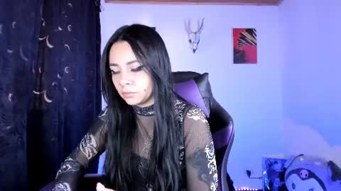 Snapshot of emilyrymer chatting on 07/31/26, 05:56 Emily Support me to have 100 likes plx online show from 07/31/26, 05:56