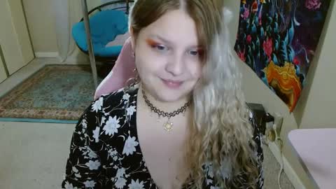 Snapshot of emilyshaze chatting on 02/03/25, 10:54 emily haze online show from 02/03/25, 10:54