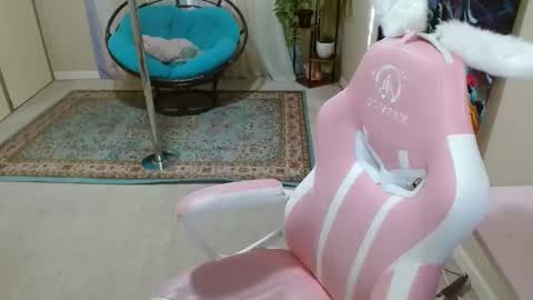 Snapshot of emilyshaze chatting on 02/11/25, 10:28 emily haze online show from 02/11/25, 10:28