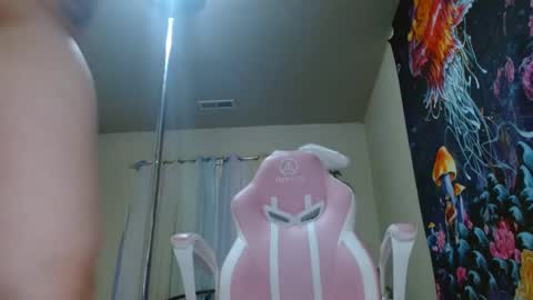 Snapshot of emilyshaze chatting on 02/28/25, 03:59 emily haze online show from 02/28/25, 03:59