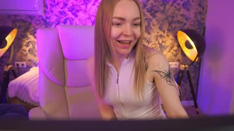  MY NAME IS Emily WELCOME EVERYONE I WILL BE HAPPY TO GIVE YOU WHAT YOU HAVE DREAMED OF FOR SO LONG online show from 04/24/26, 07:33