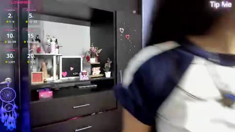 Snapshot of emilytafur chatting on 06/11/26, 11:58 Emy online show from 06/11/26, 11:58