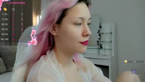 Betty online show from 06/10/26, 01:17