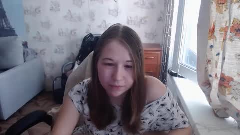 Snapshot of emilyway chatting on 03/06/25, 07:57 emilyway online show from 03/06/25, 07:57