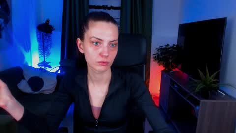 Snapshot of emilywiled chatting on 01/04/25, 09:21 Emily online show from 01/04/25, 09:21