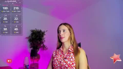 Snapshot of emilywillis8 chatting on 09/26/25, 02:10 E M I L Y online show from 09/26/25, 02:10