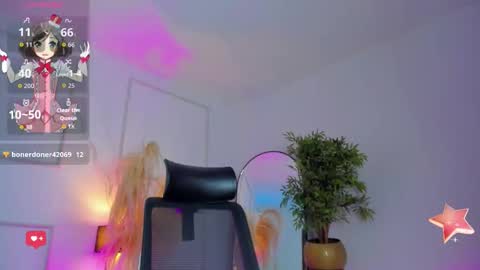 Snapshot of emilywillis8 chatting on 11/04/25, 03:11 E M I L Y online show from 11/04/25, 03:11