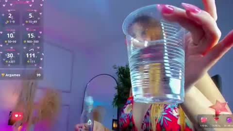 Snapshot of emilywillis8 chatting on 11/11/25, 02:39 E M I L Y online show from 11/11/25, 02:39