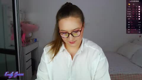 Emily online show from 09/14/25, 01:38